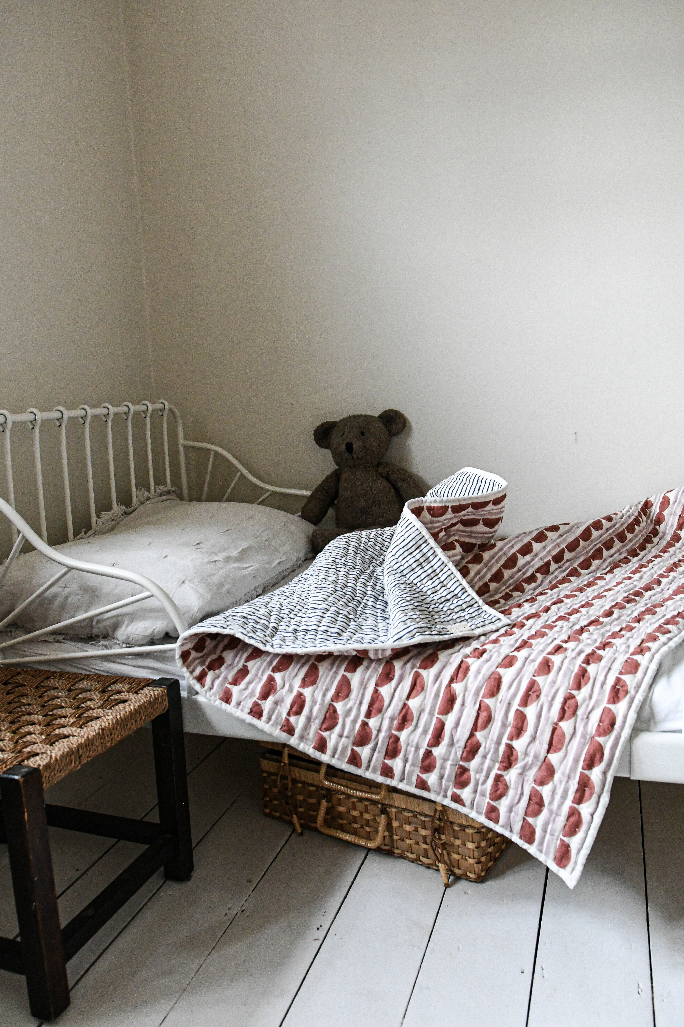 Mini Scallop Stripe Handblocked Quilt - Rust & Dusky Lilac